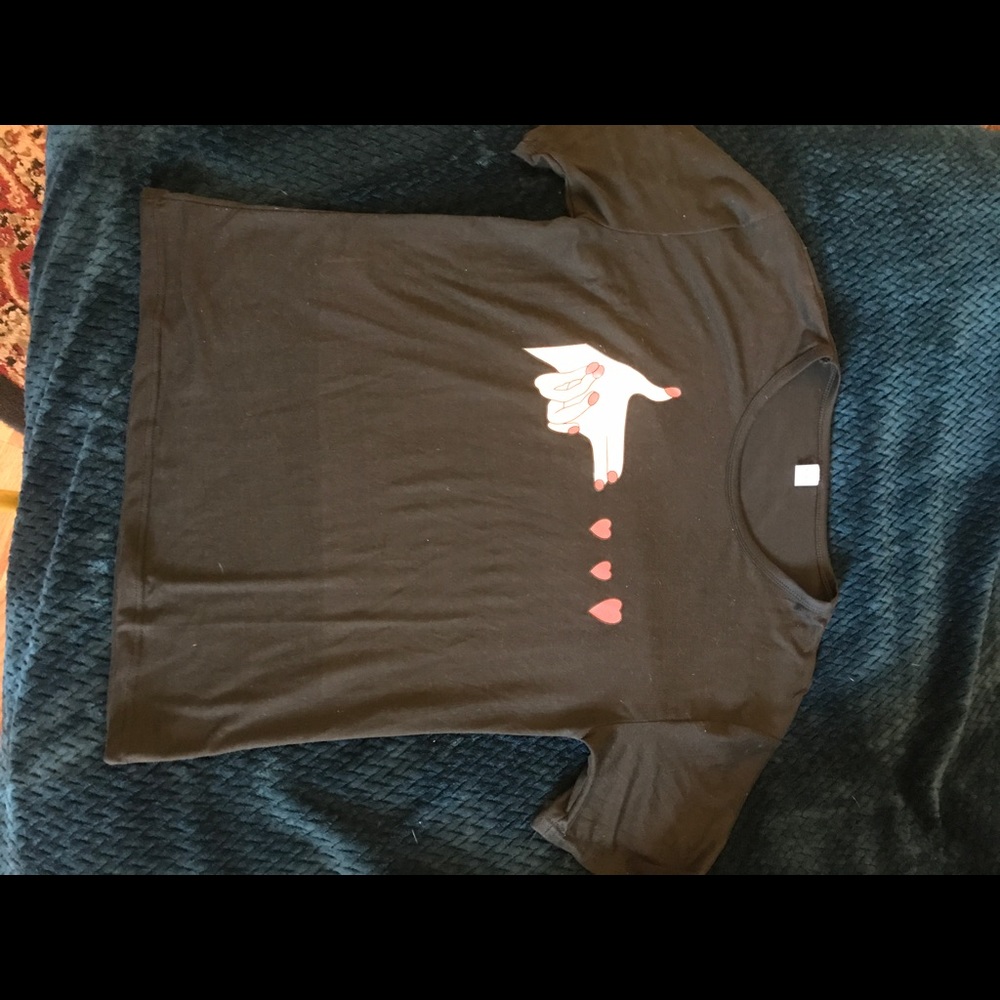 Heart handgun T-shirt